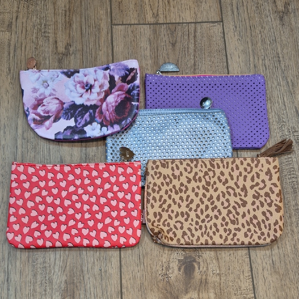 Ispy Comestic Glam Bags- Set Of 5. New.